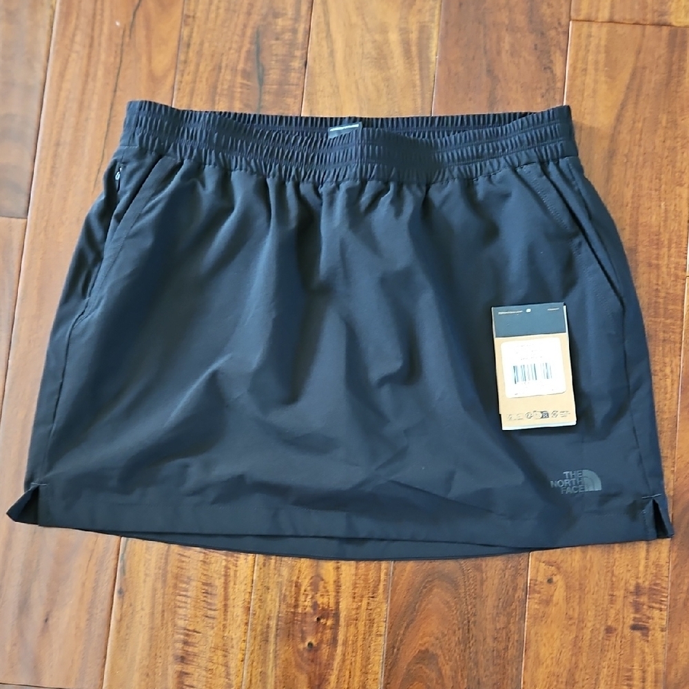 North Face Women's Black Never Stop Wearing Skort Size Large